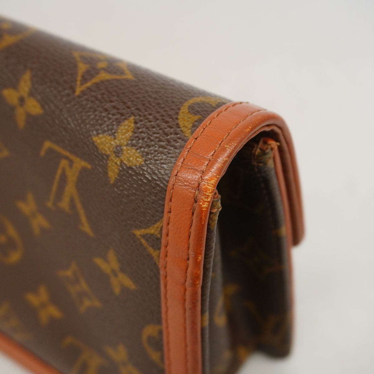 Louis Vuitton Clutch Monogram Pochette Dam PM Brown — view 7