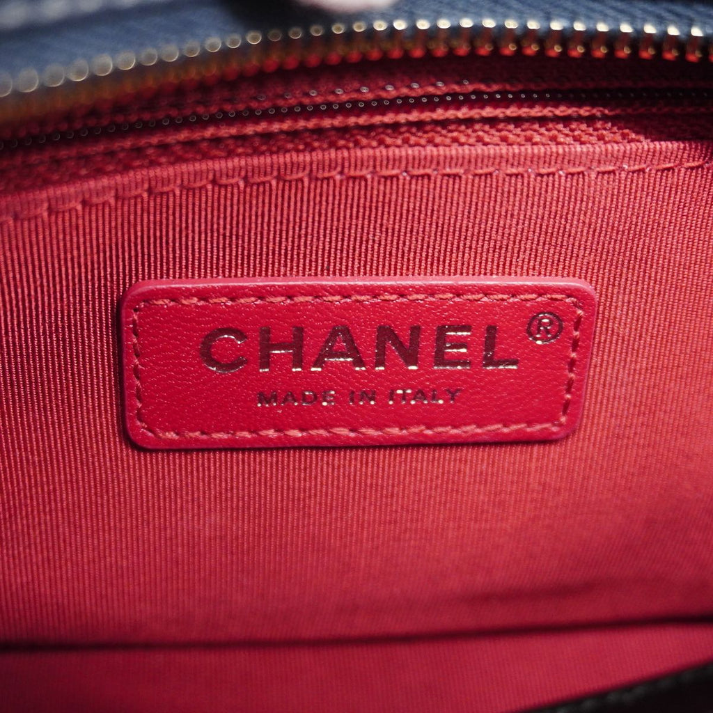 Chanel Shoulder Bag Gabrielle de Chanel Calfskin Navy Black Gold Silver — view 5