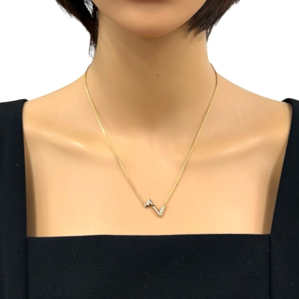 Louis Vuitton Vault Upside Down Necklace 18k Pink Gold — view 2