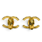 Chanel CC Logo Design Large Earrings Gold — view 2