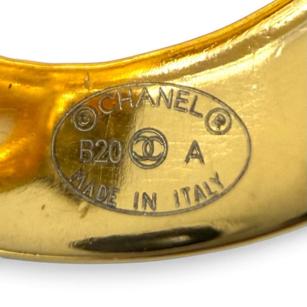 Chanel CC Logo Design Large Earrings Gold — view 6