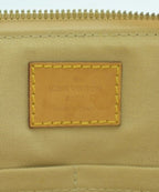 Louis Vuitton Shoulder Bag — view 5