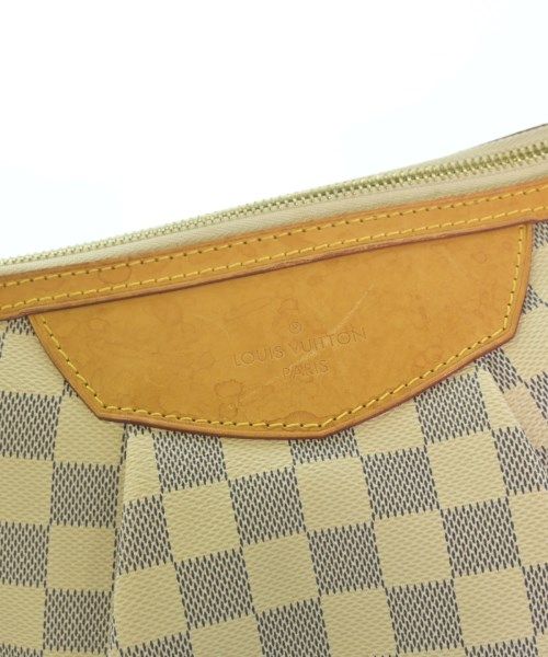 Louis Vuitton Shoulder Bag — view 6