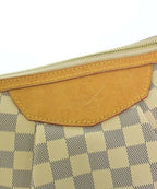 Louis Vuitton Shoulder Bag — view 6