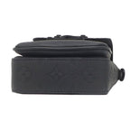 Louis Vuitton Shoulder Bag S Lock Vertical Wearable Wallet Leather Taurillon — view 3