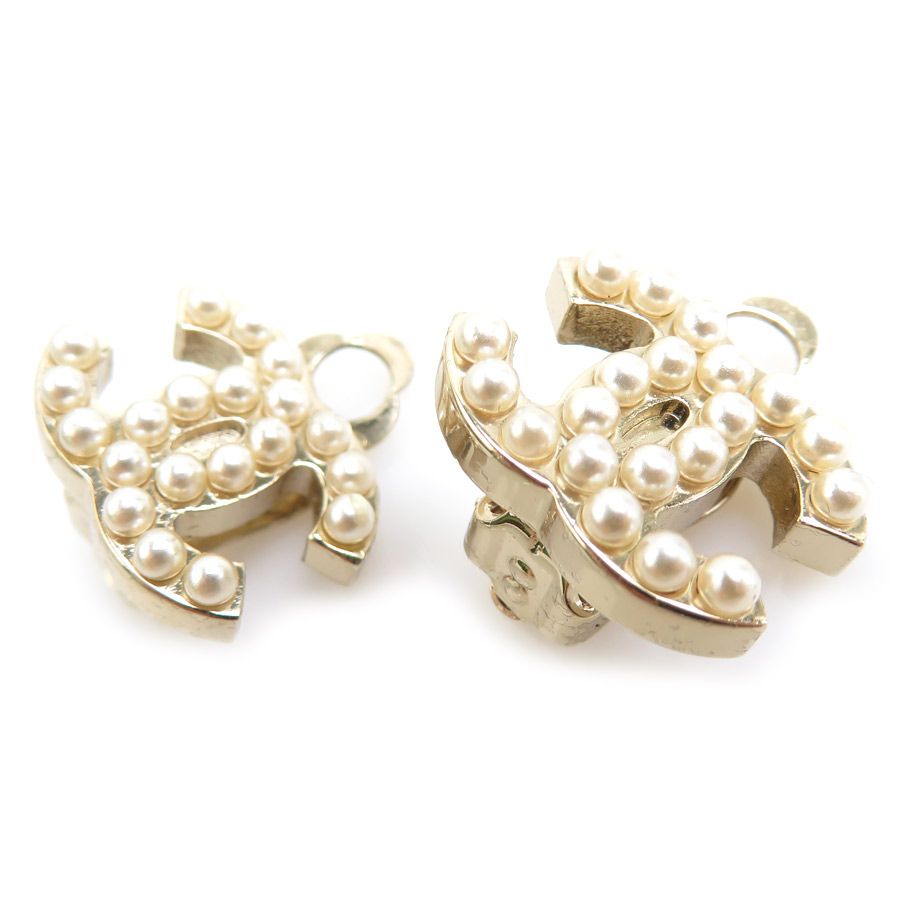 Chanel Earrings CC Logo — view 3