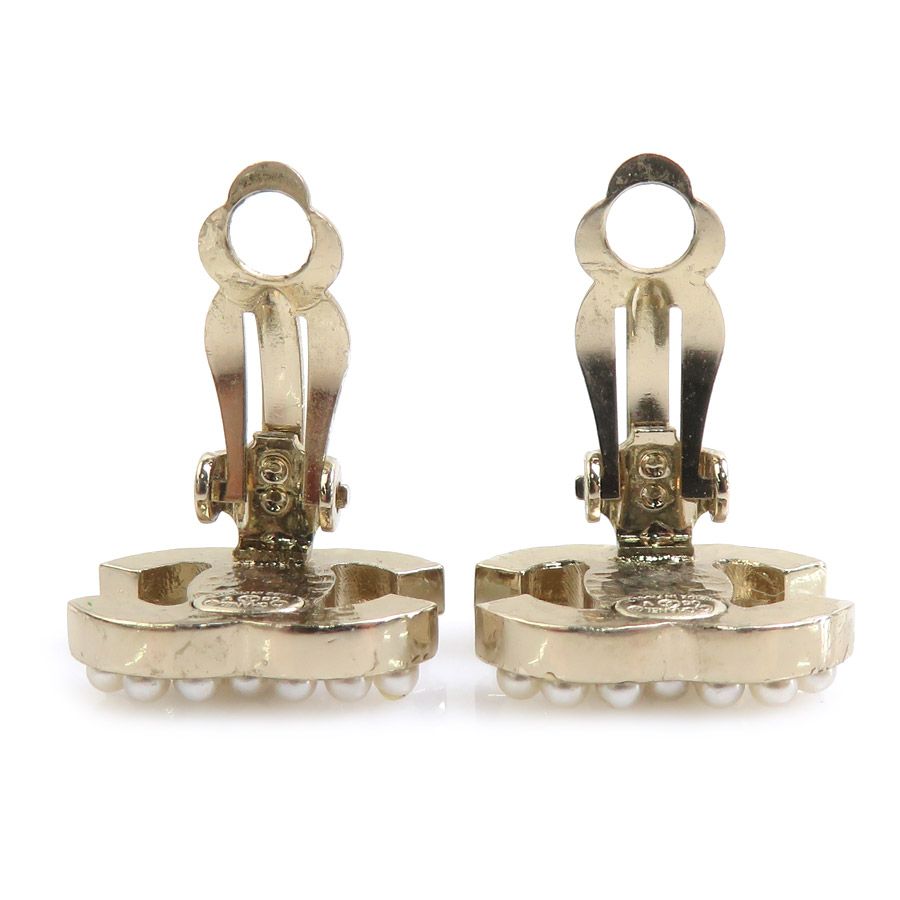 Chanel Earrings CC Logo — view 6