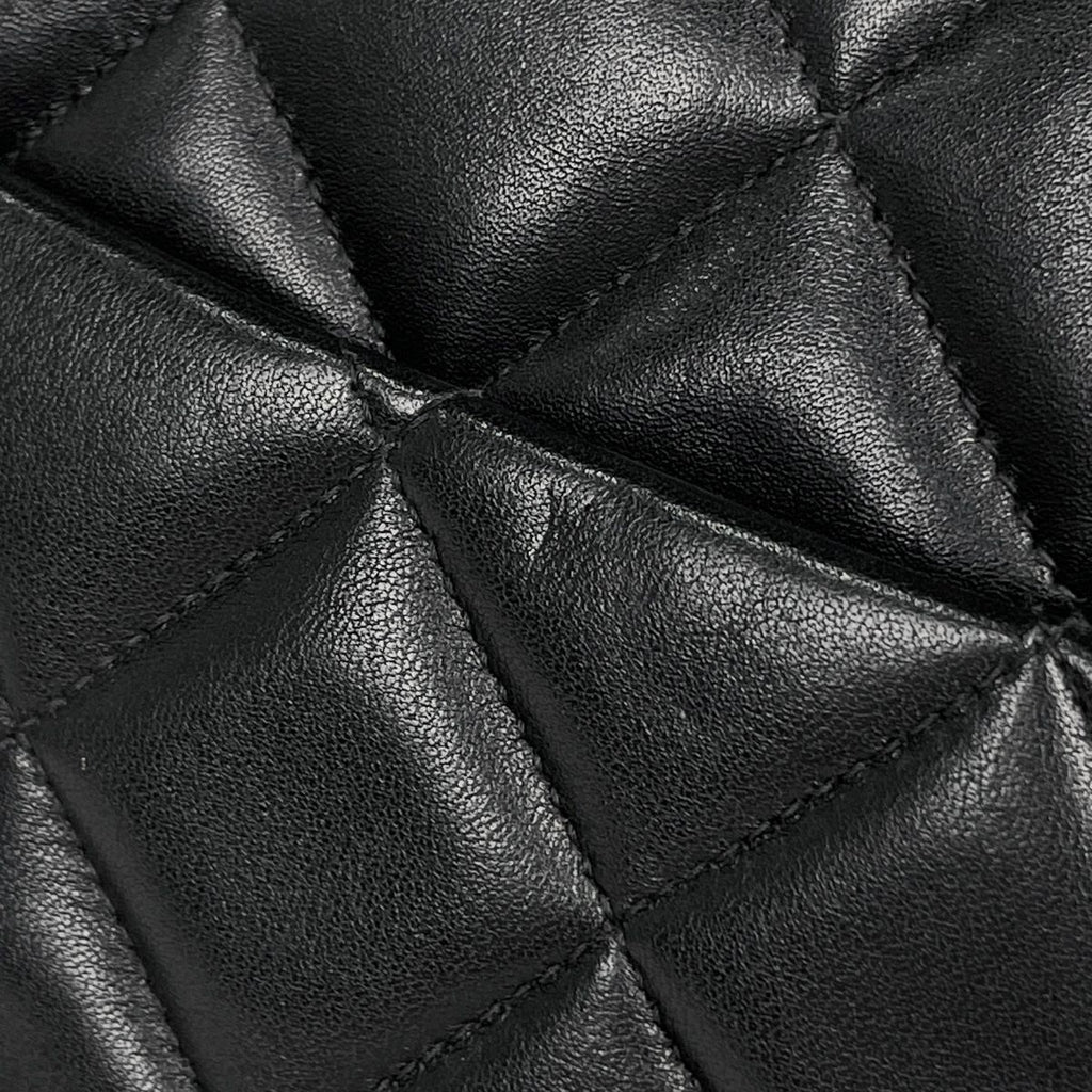 Chanel Shoulder Bag Big Quilted CC Logo Leather Black — view 4