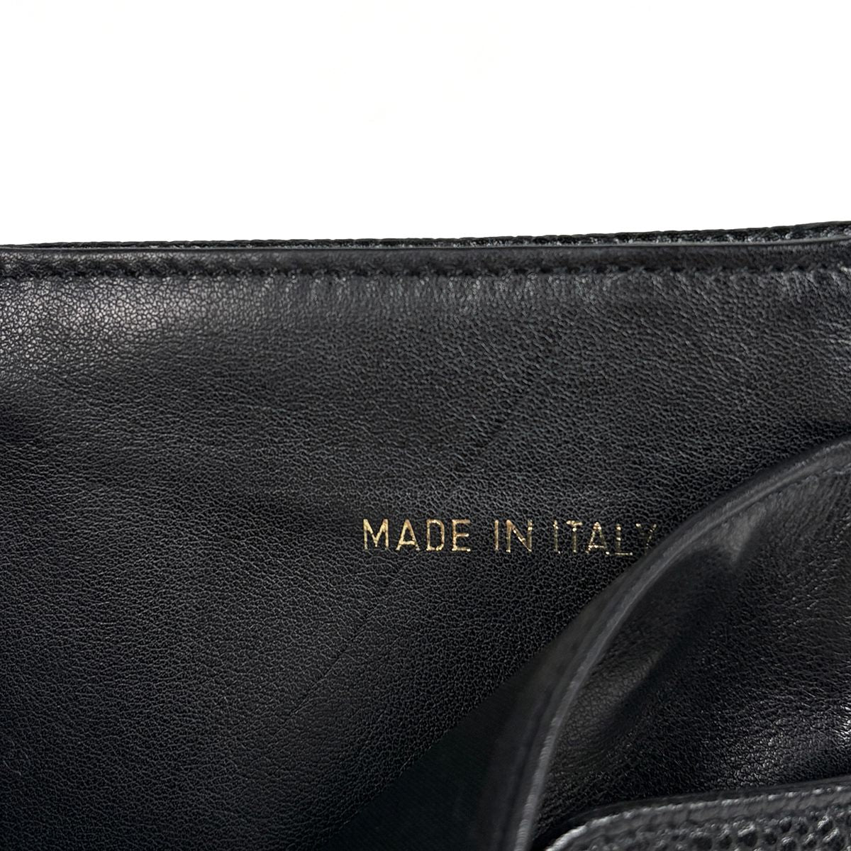Chanel Bifold Wallet CC Logo Caviar Leather Black — view 6