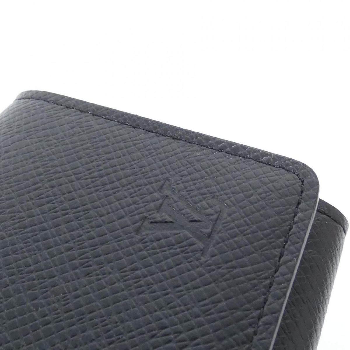 Louis Vuitton Taiga Envelope Business Card Holder Case — view 4