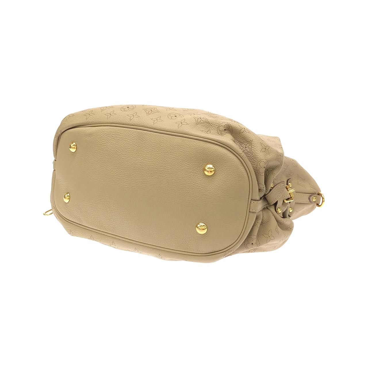 Louis Vuitton Mahina L Shoulder Bag — view 3