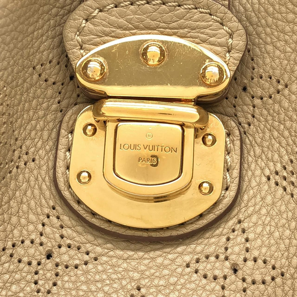 Louis Vuitton Mahina L Shoulder Bag — view 4