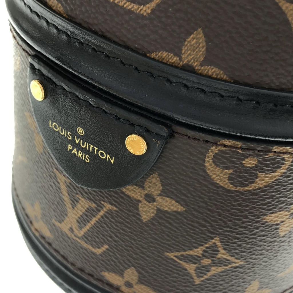 Louis Vuitton Monogram Kanoe Shoulder Bag — view 5