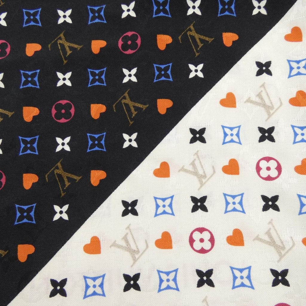 Louis Vuitton Shawl Game on Scarf — view 4