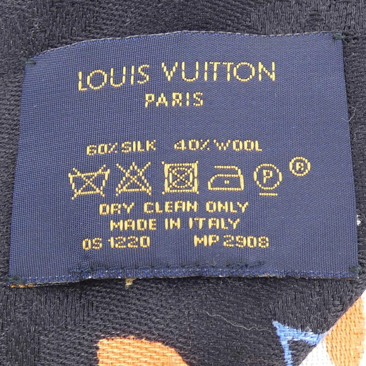 Louis Vuitton Shawl Game on Scarf — view 3