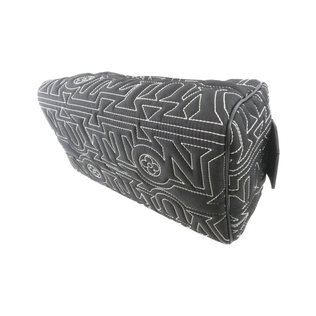 Louis Vuitton LV Snow Dopp Kit Pouch — view 2