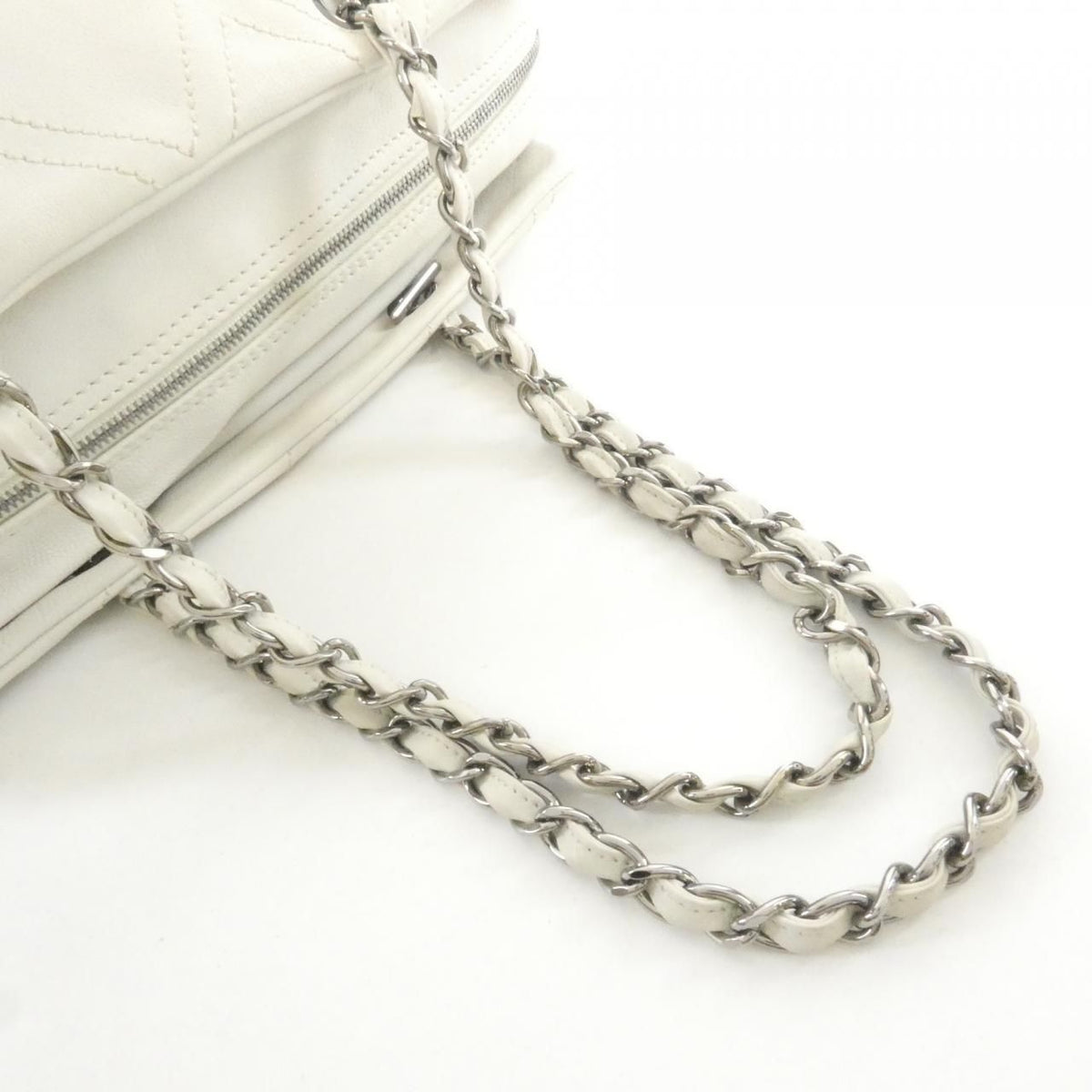 Chanel Shoulder Bag White — view 6