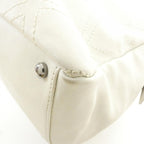 Chanel Shoulder Bag White — view 3