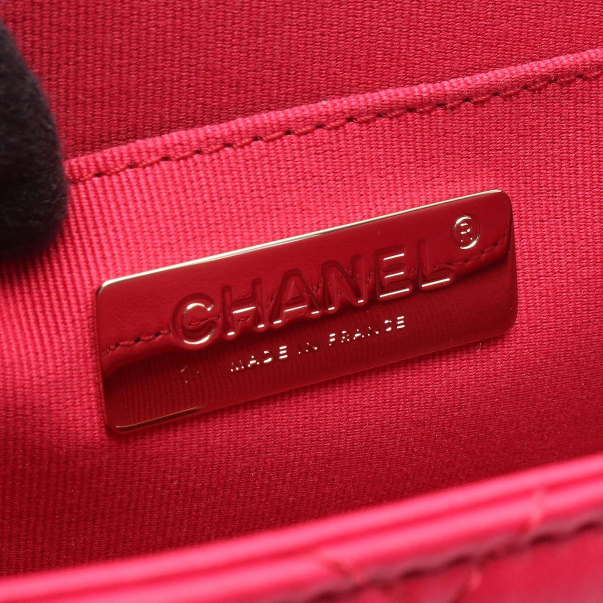 Chanel Shoulder Bag Quilted Small Box Magenta Lambskin Chain — view 4