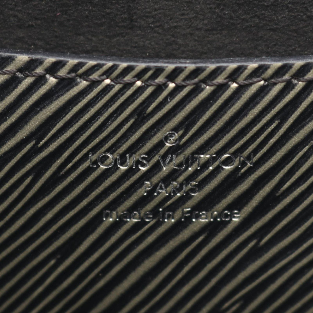 Louis Vuitton Shoulder Bag Twist MM Epi Metallic Silver Leather — view 4