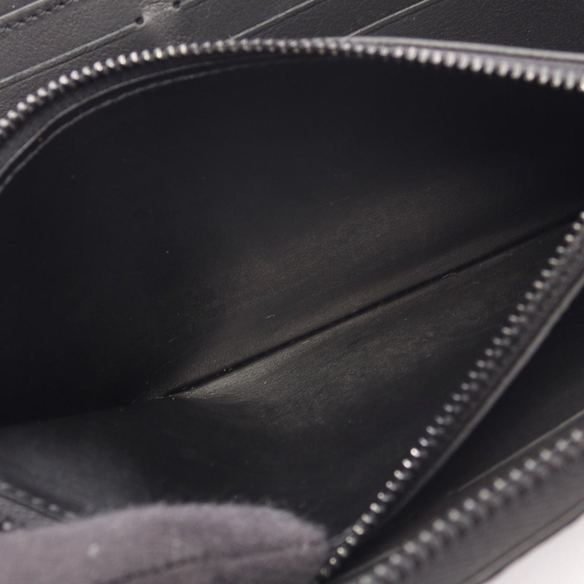 Louis Vuitton Round Wallet Zippy Horizontal Taurillon Monogram Noir Leather — view 5