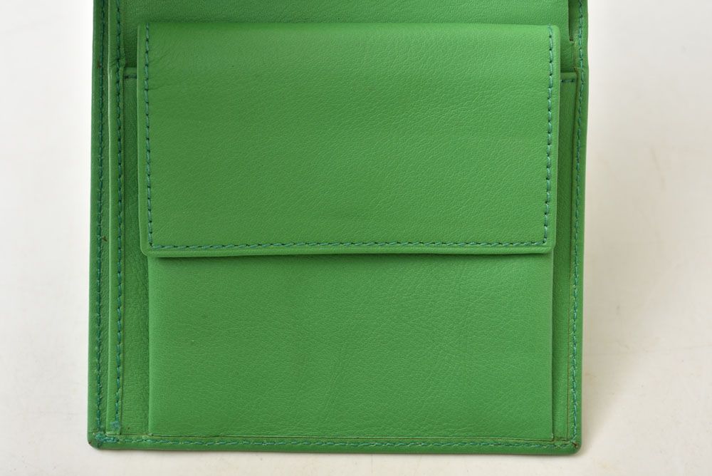 Celine Wallet Bifold Vintage Triomphe Embossed Leather Green — view 7