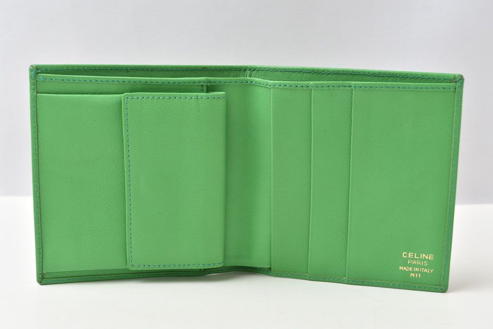 Celine Wallet Bifold Vintage Triomphe Embossed Leather Green — view 4