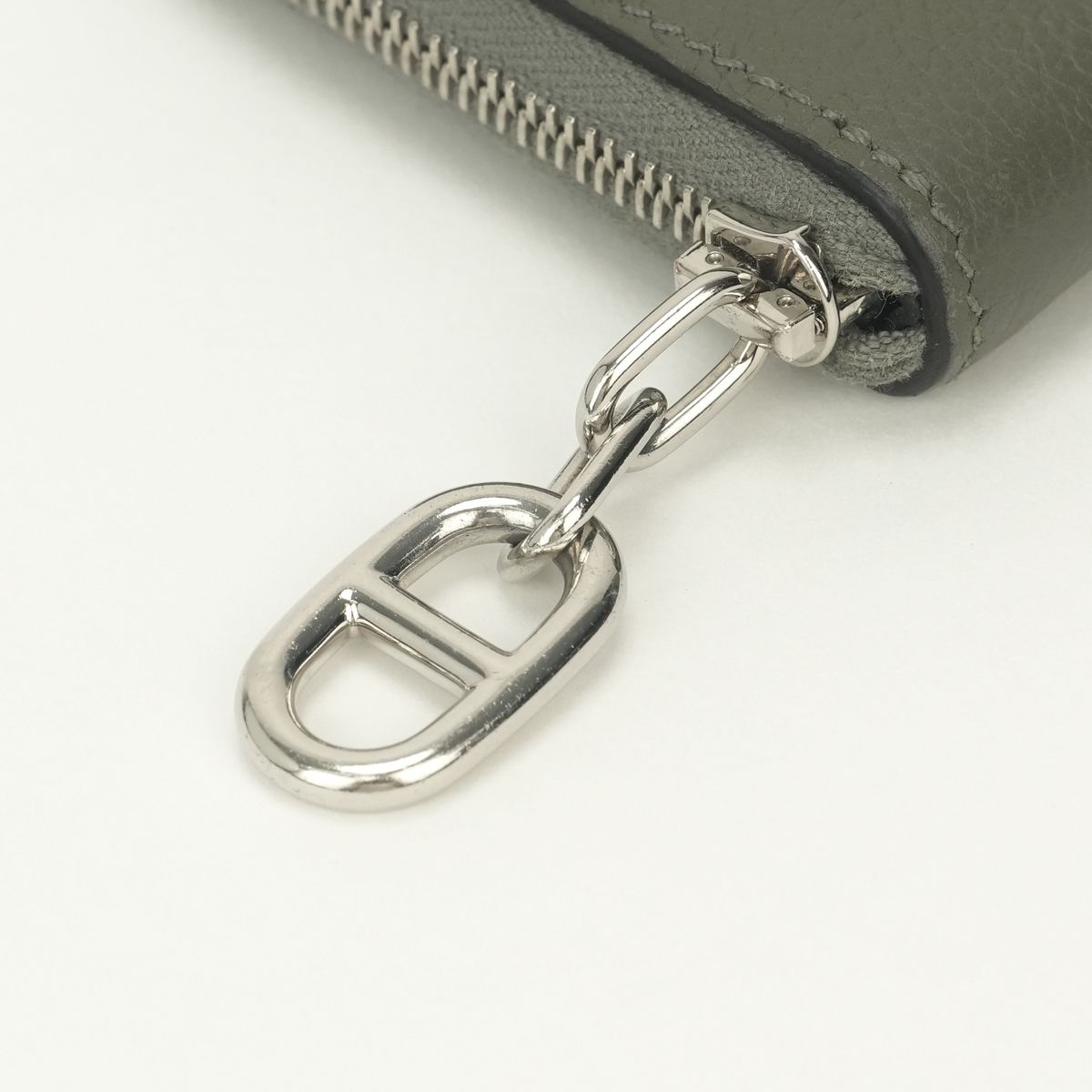 Hermes Zipengo Wallet Coin Purse Evercolor Gris Meyer Gray Silver Compact — view 5