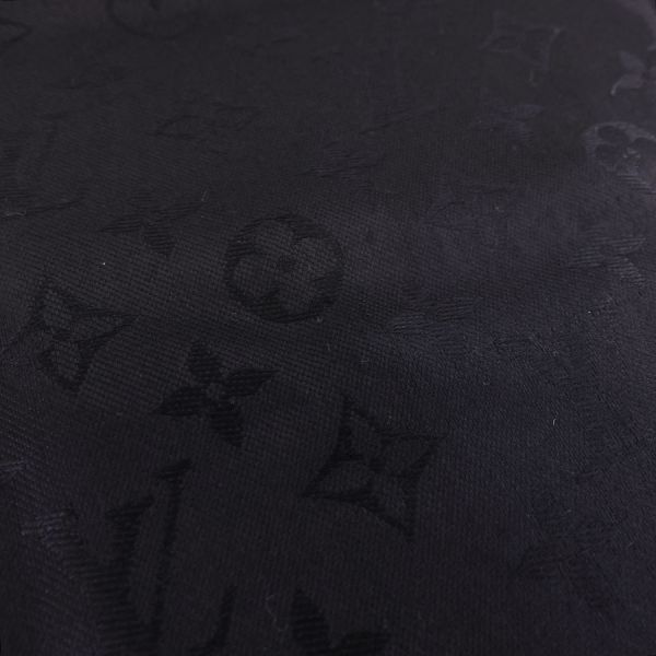 Louis Vuitton Shawl Monogram Scarf — view 3