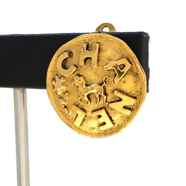 Chanel Ring Gold Earring — view 3