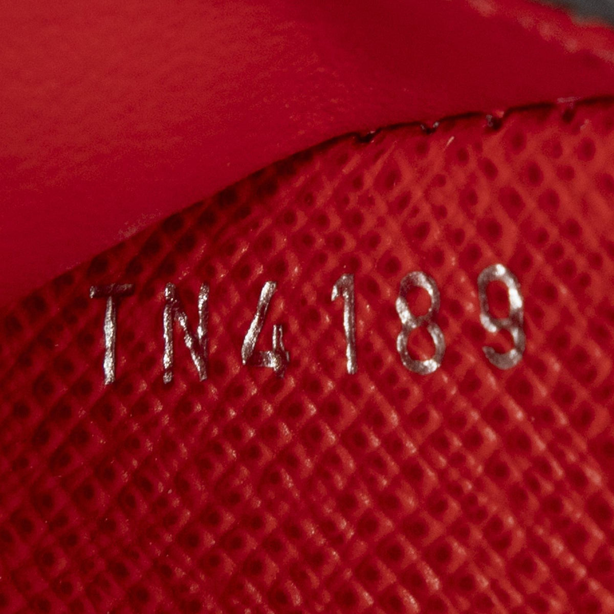 Louis Vuitton Twist Compact Wallet Red Epi — view 5