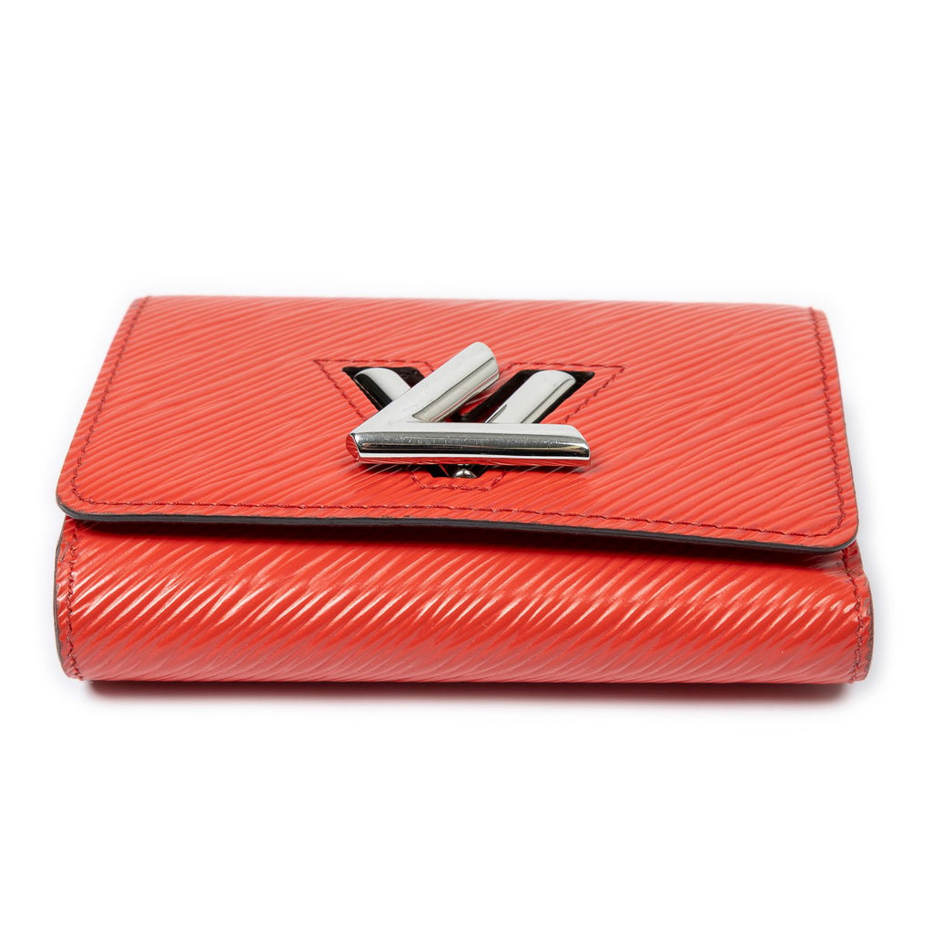 Louis Vuitton Twist Compact Wallet Red Epi — view 3