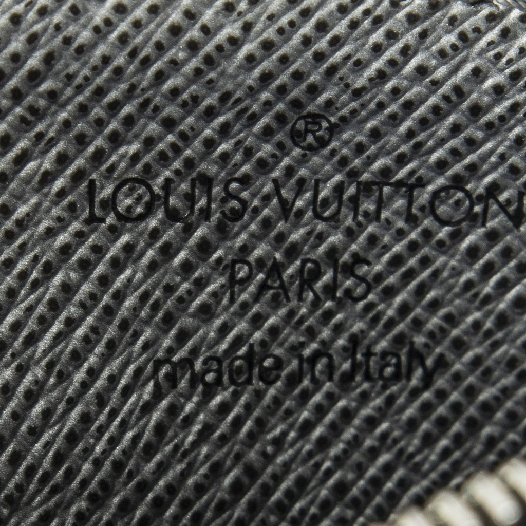 Louis Vuitton CC Logo Chain Card Case Silver Monogram Taigarama — view 5