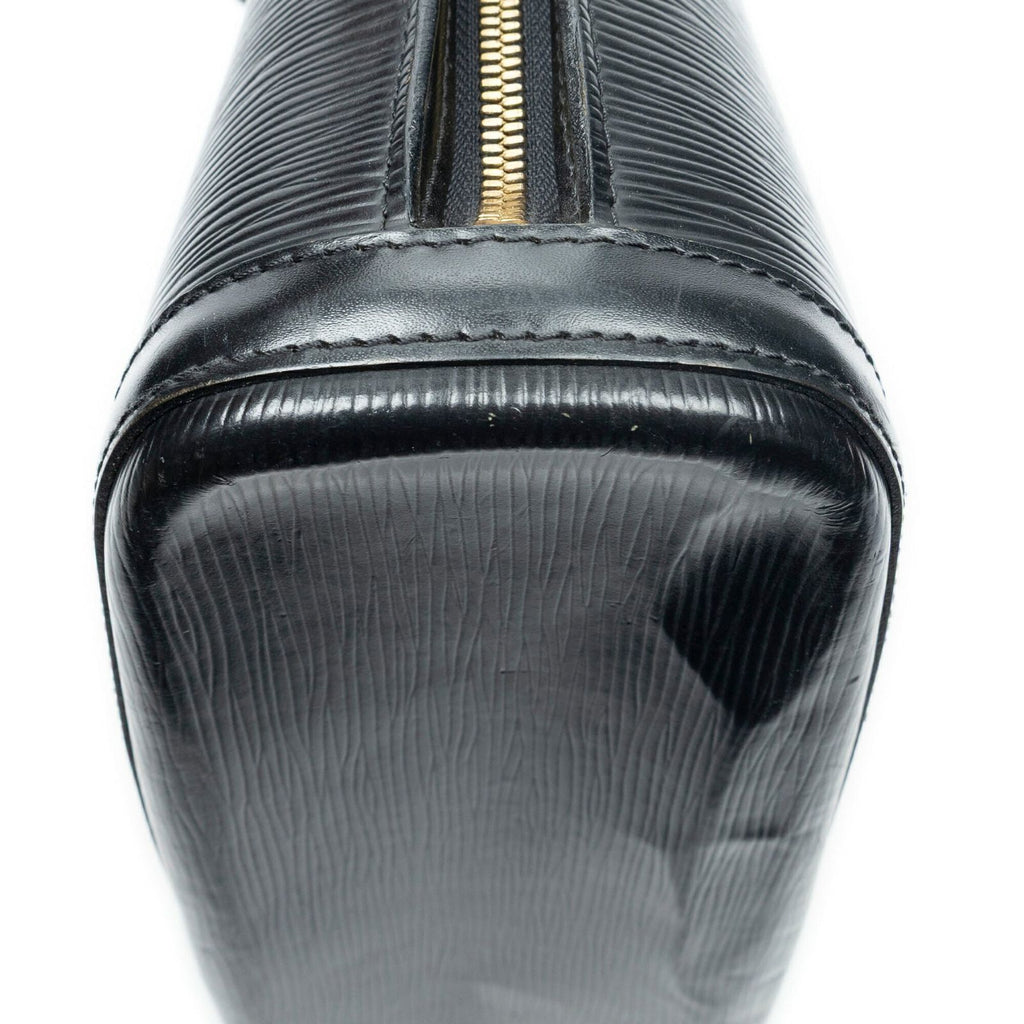 Louis Vuitton Lussac Black Shoulder Bag — view 7