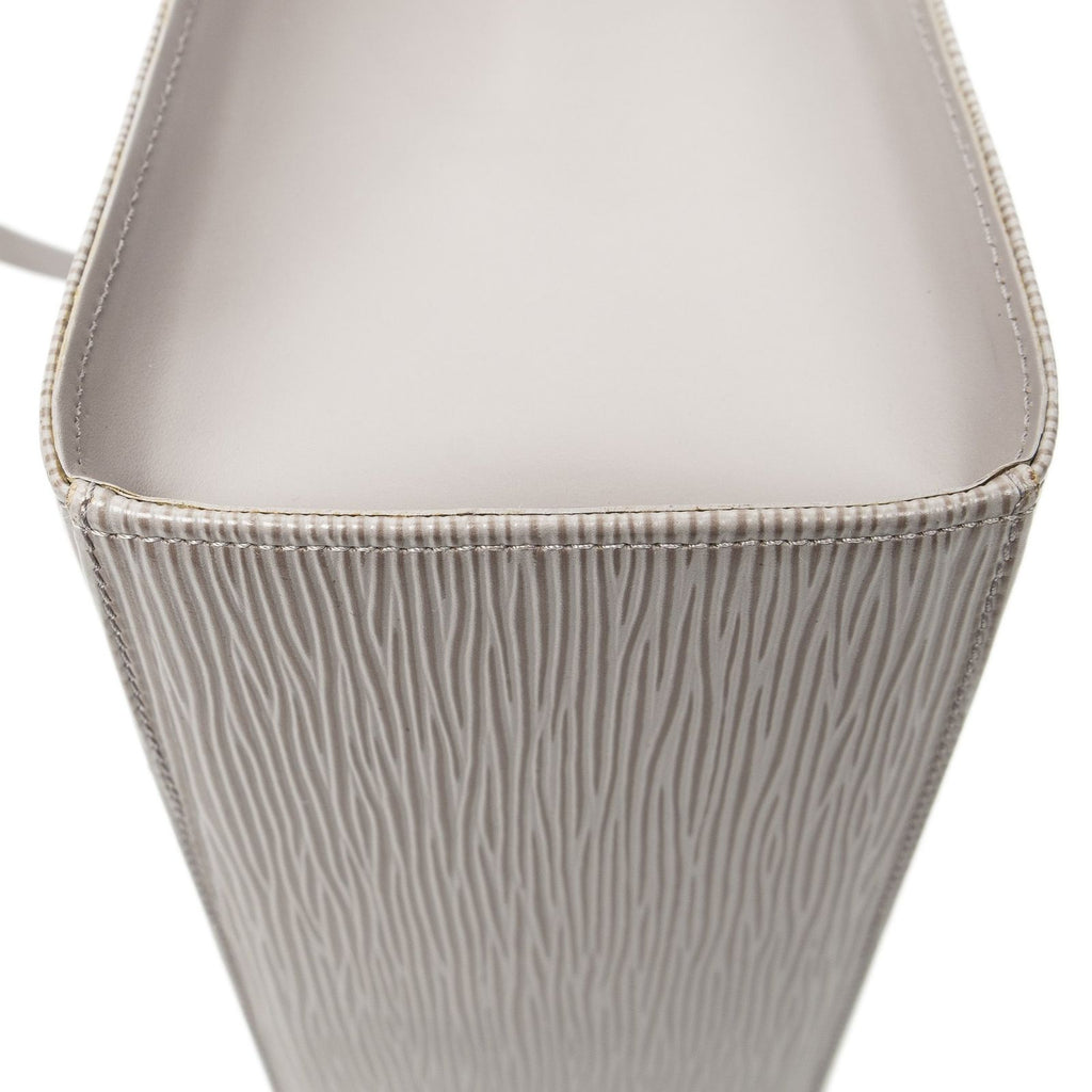 Louis Vuitton Croisette Lilac Shoulder Bag — view 7