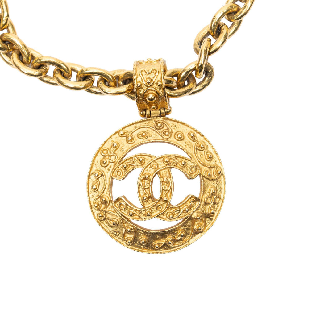 Chanel CC Logo Pendant Chain Necklace Gold Plated — view 2