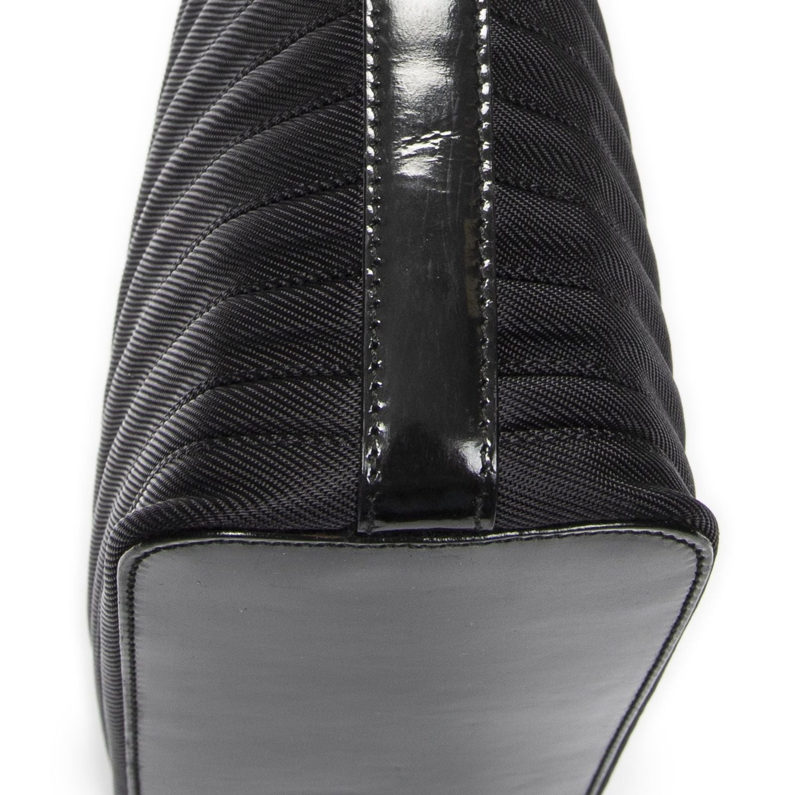 Gucci Medium Bamboo Bar Tote Black Matelasse Nylon Canvas — view 7