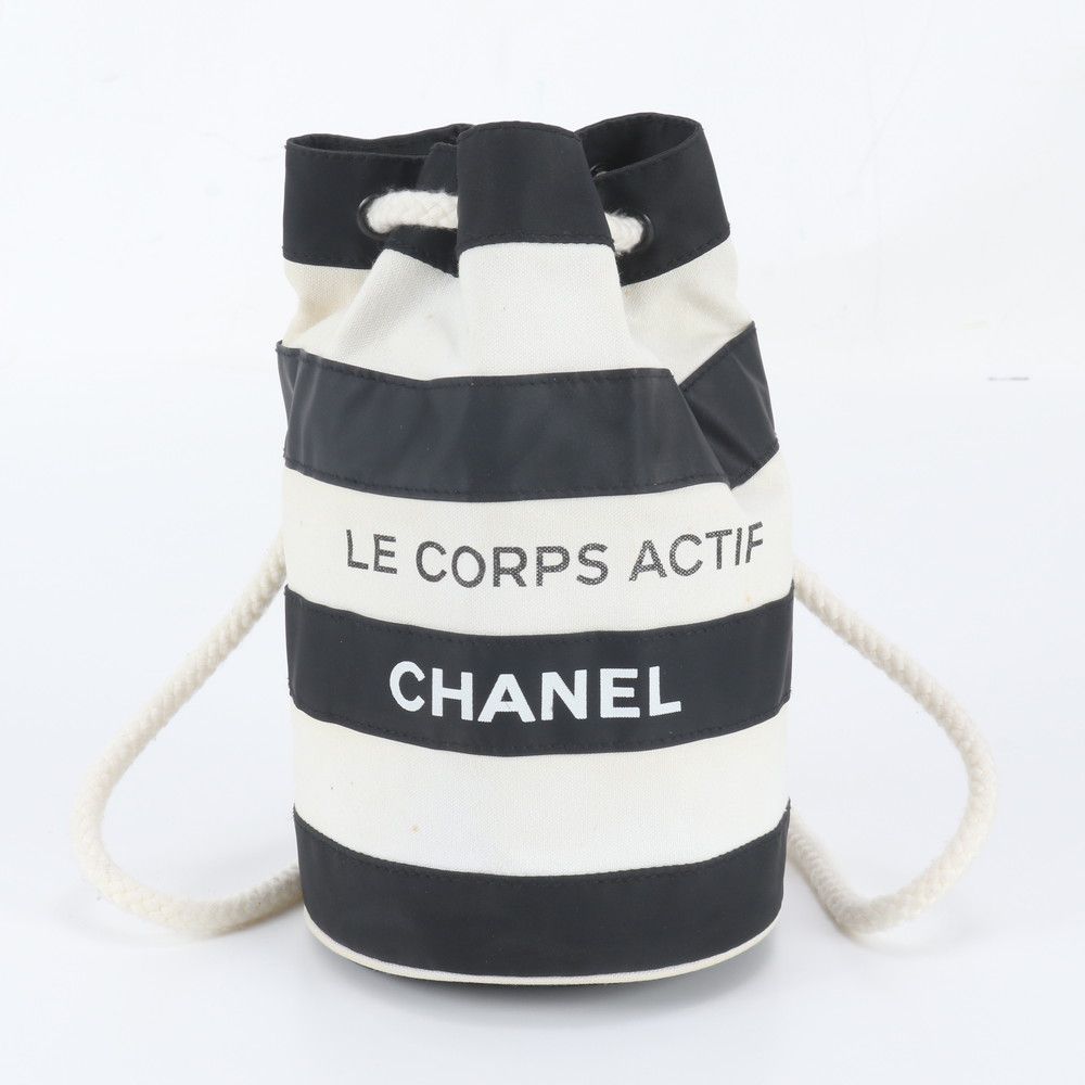 Chanel Border Shoulder Bag Pool