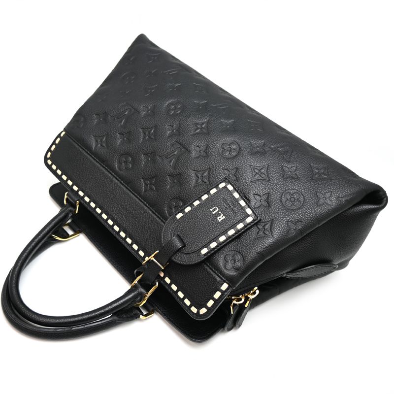 Louis Vuitton Shoulder Bag — view 3