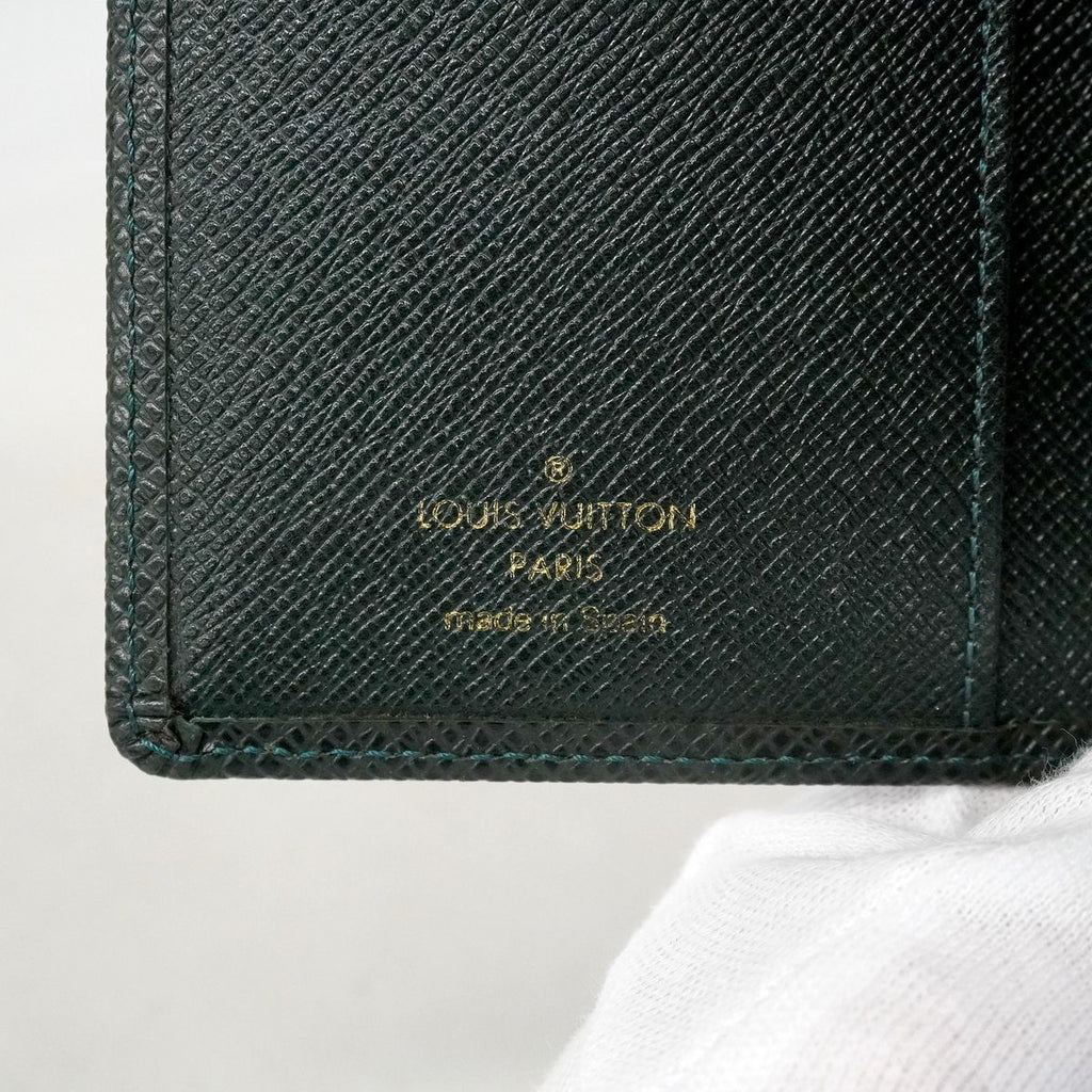 Louis Vuitton Notebook Cover Taiga Agenda PM Epi Sear — view 5