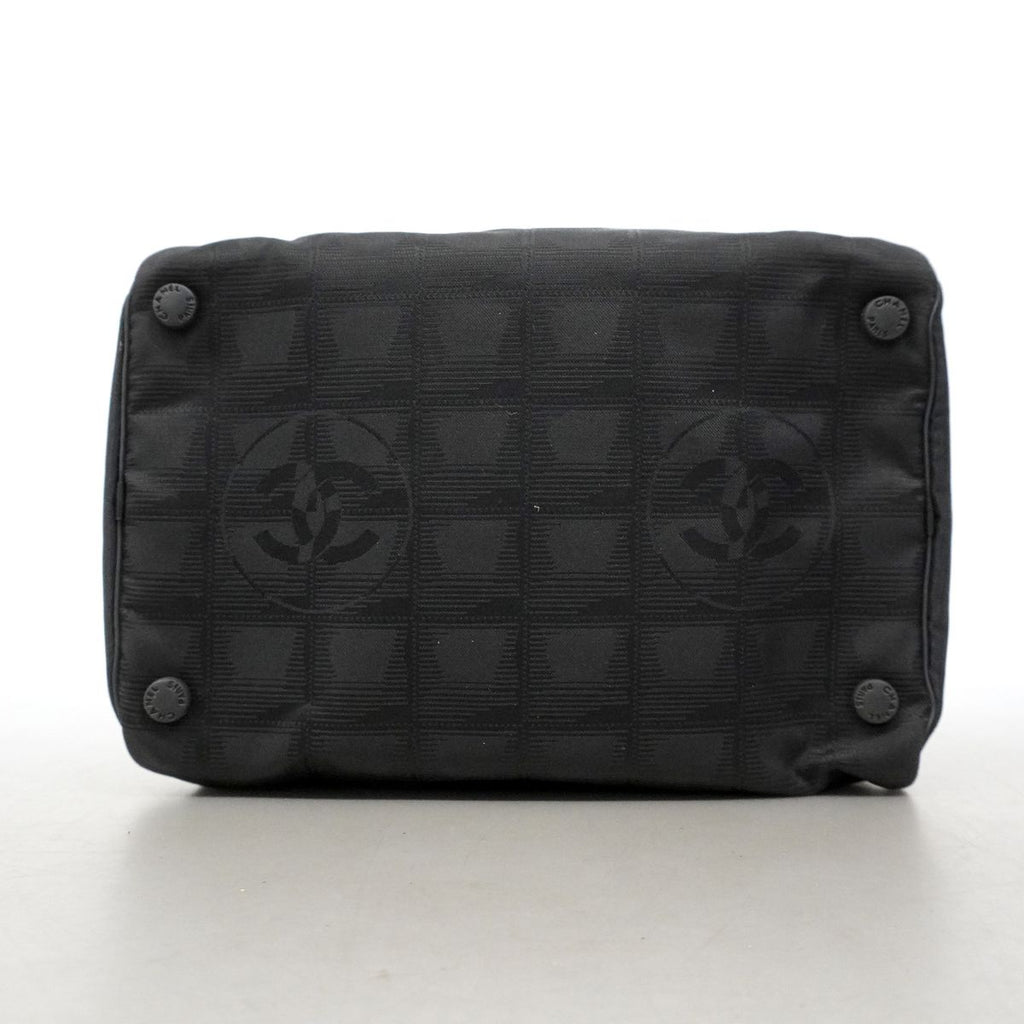 Chanel Vanity Bag New Travel Nylon Black Silver — view 3