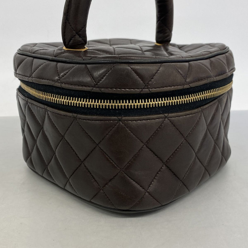 Chanel Vanity Bag Quilted Lambskin Black Gold — view 2