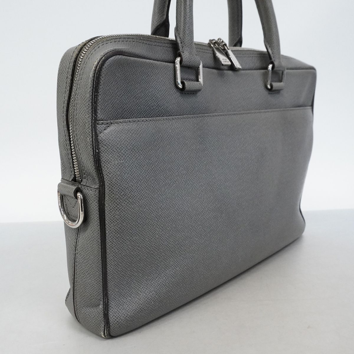 Louis Vuitton Business Bag Taiga Porte Documents Pdbpm Glacier — view 2