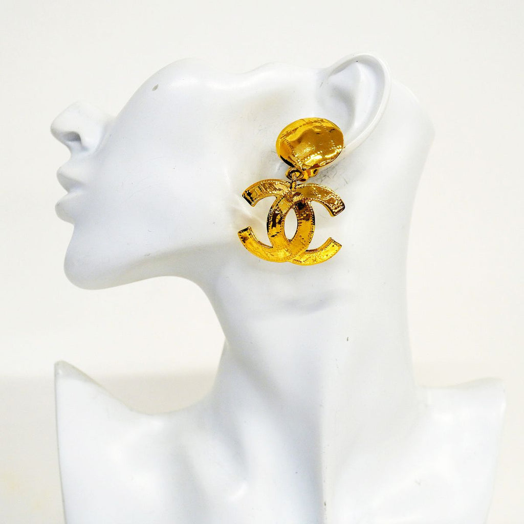 Chanel Earrings Vintage CC Logo Quilted Gold Plated — view 5