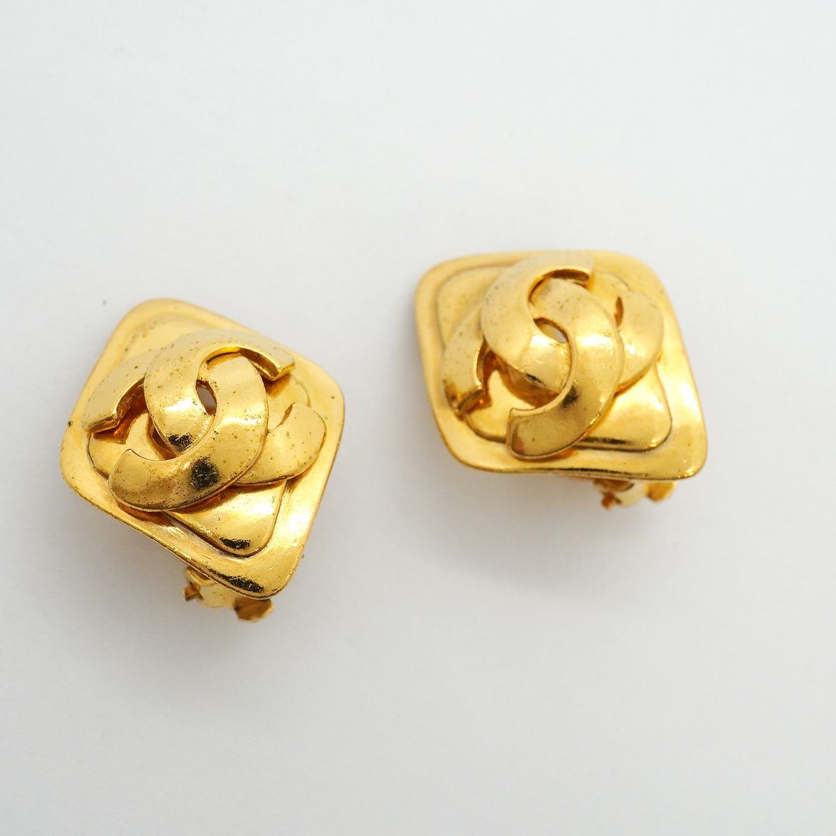 Chanel Earrings Vintage CC Logo Diamond Shape Gold Plated — view 2