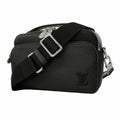 Louis Vuitton Shoulder Bag Taiga Avenue Messenger Noir