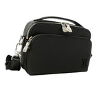 Louis Vuitton Shoulder Bag Taiga Avenue Messenger Noir — view 2
