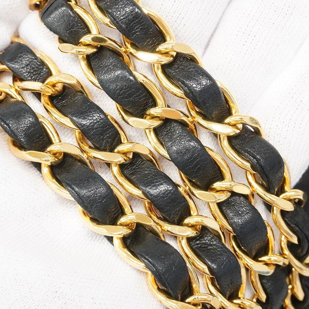 Chanel Shoulder Bag Diana Lambskin Black Gold — view 7
