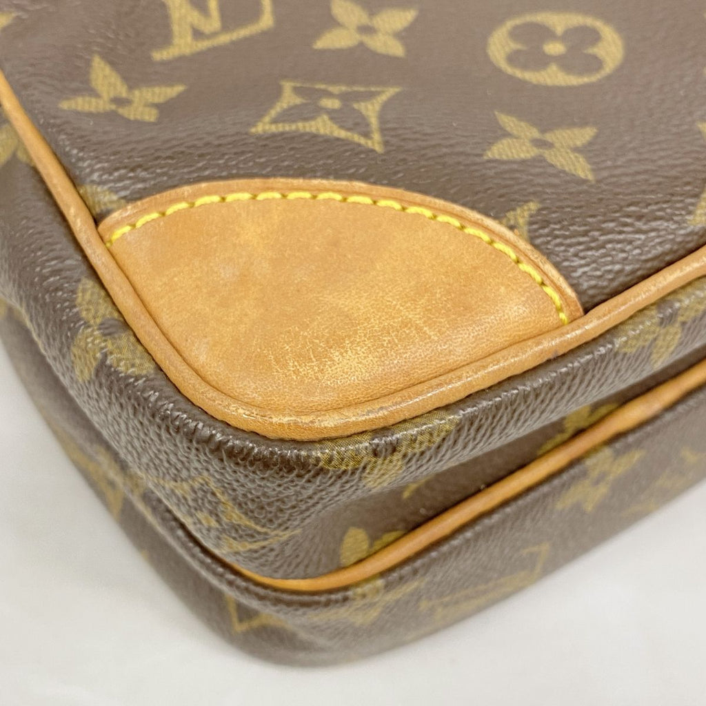 Louis Vuitton Shoulder Bag Monogram Amazon Brown — view 6