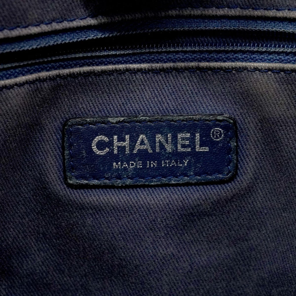 Chanel Chain Tote Deauville Tweed Navy Silver — view 5